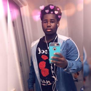 Meet your Posher, Fay